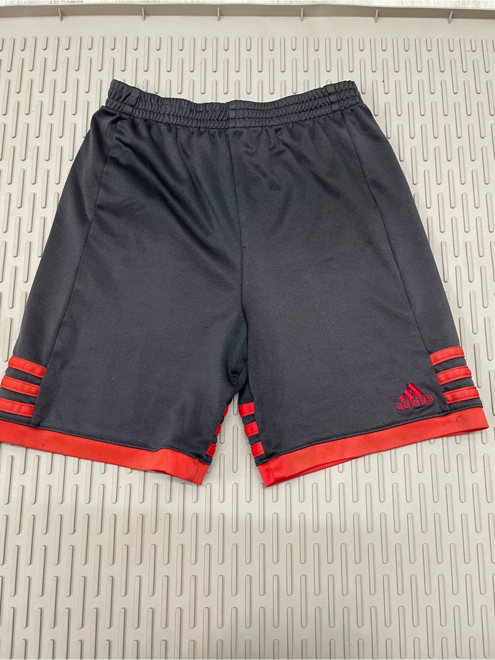 Adidas Athletic Shorts Boys Size 6 Black Red Good 3-Stripe Embroidered Logo